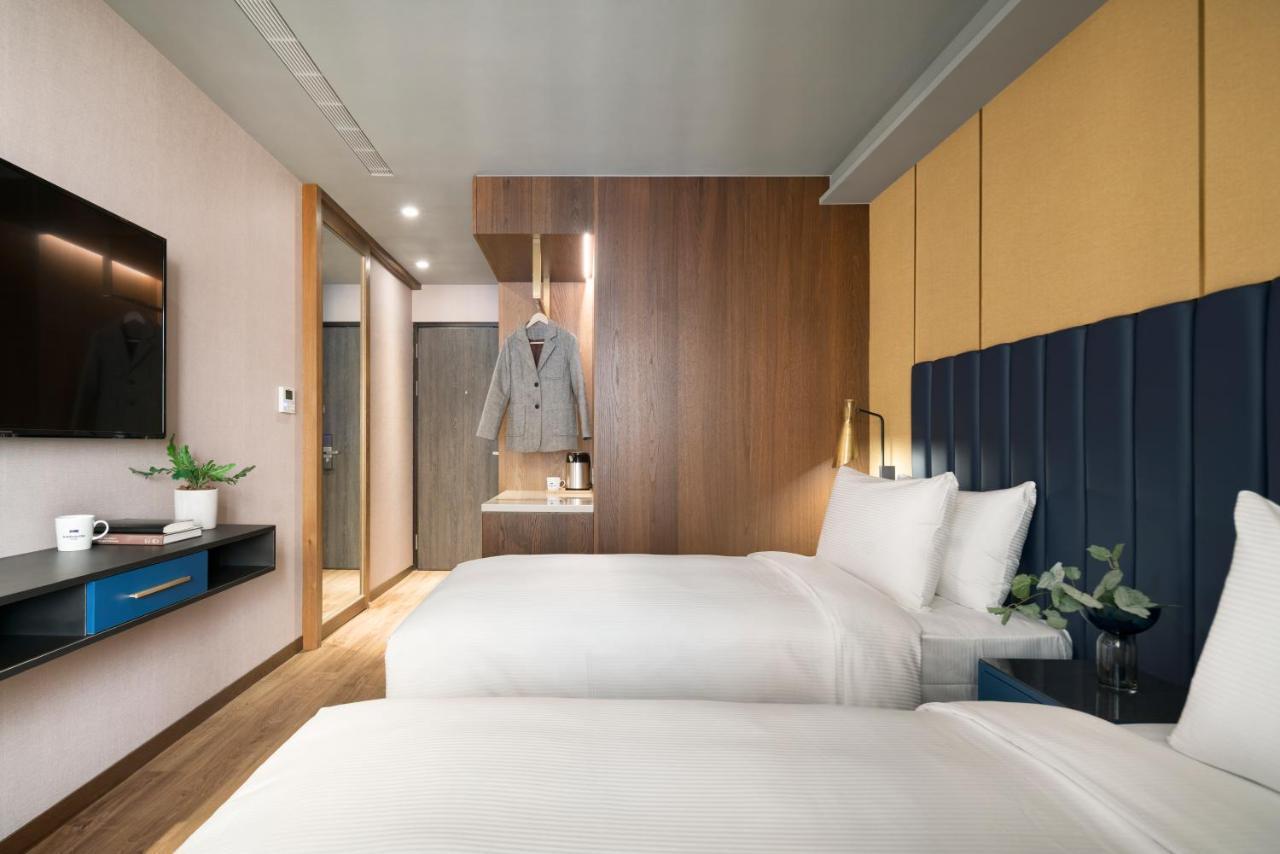 Kindness Day Hotel Тайнань Экстерьер фото
